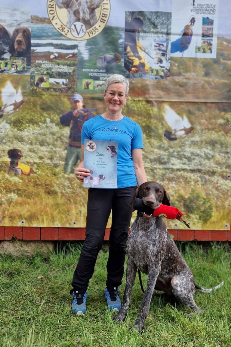Vi gratulerer Itza's Bark I med 2AK apport lørdag og 1AK apport søndag! Eier/fører Åse Irene Furuheim