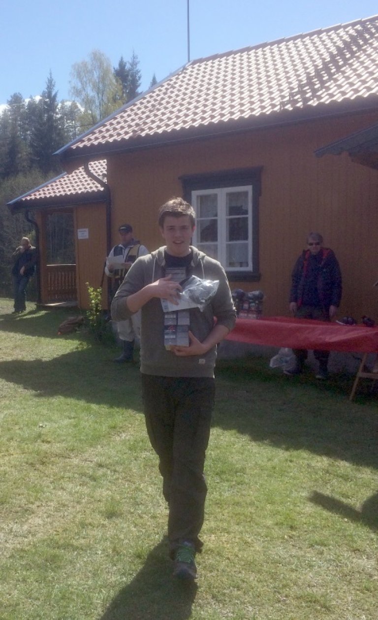 Henrik Andre Blaker leirduesti 10.mai-1.jpg