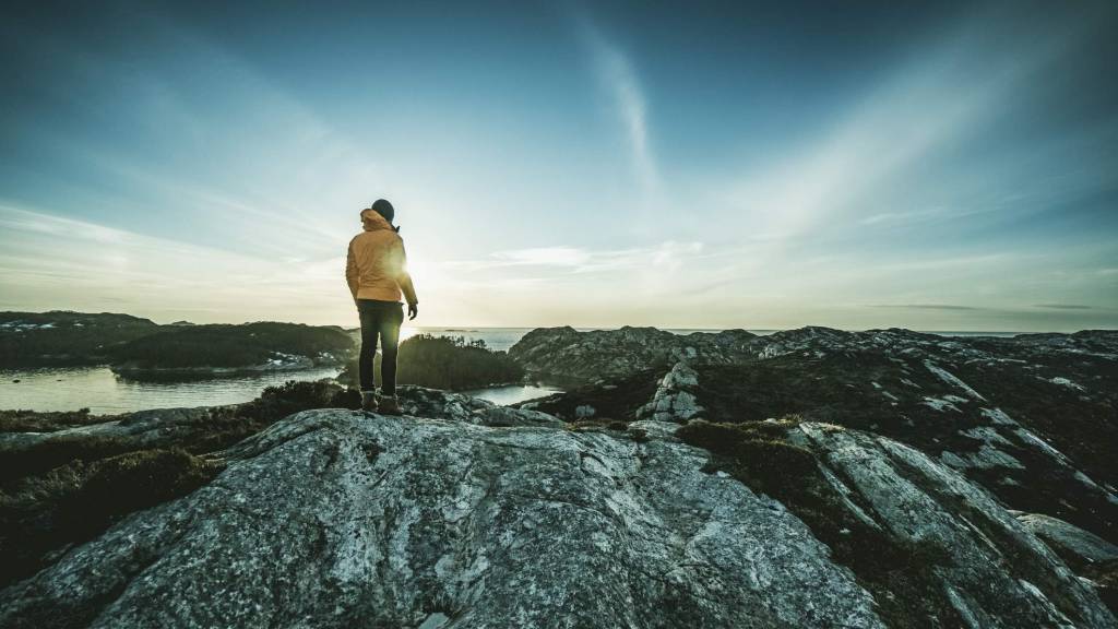 Utmarksdomstolen for Finnmark har avsagt dom om retten til land og vann i Karasjok kommune, og har tildelt innbyggerne i kommunen eiendomsretten. NJFF avventer med spenning om saken ankes videre til Høyesterett.