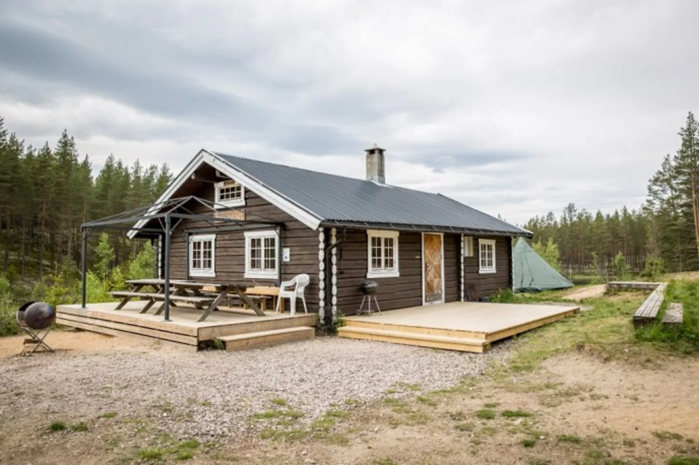 Overnattingstur på jakt og fiskehytta