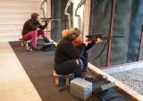 Rifleskyting for jenter/damer
