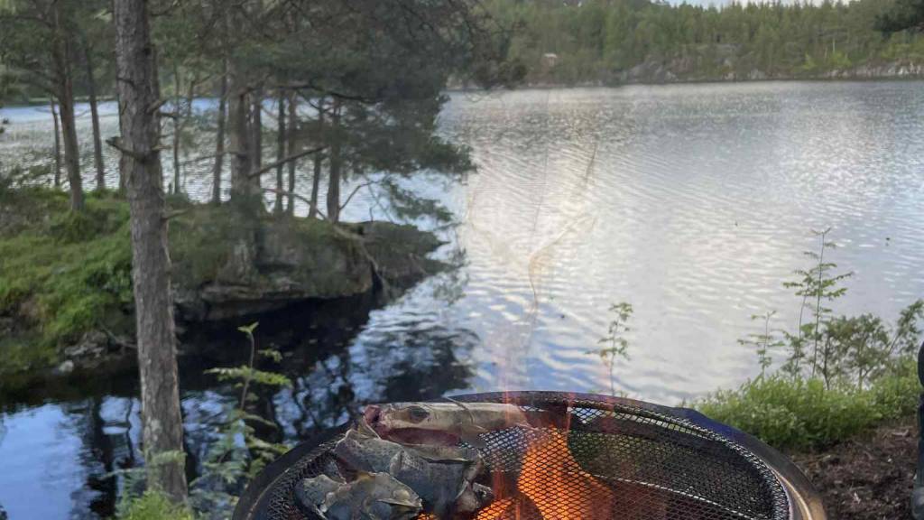 Båltenning med tennstål og tyri