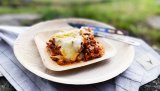 Du trenger ingen stekeovn for å lykkes med den populære italienske klassikeren. Lasagne på primusen er både enkelt og godt om du gjør noen smarte forberedelser i forkant.