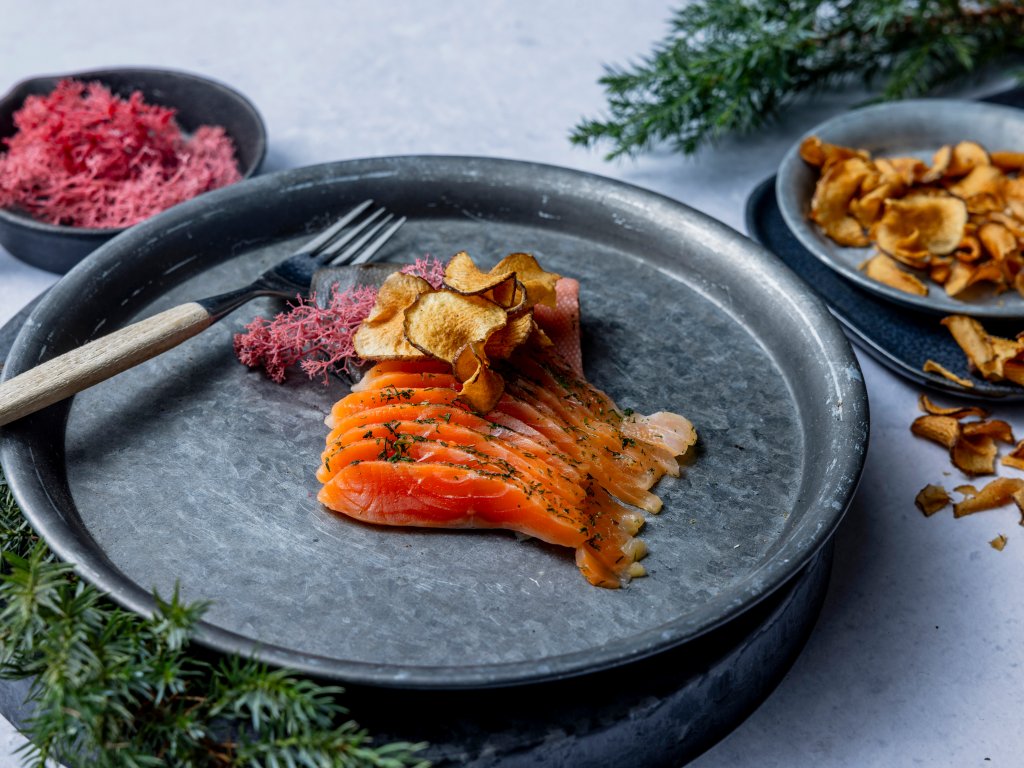 Gravet røye med jordskokkchips - NJFF