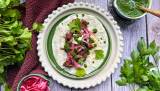 Her finner du oppskriftene på smaksprøvene som ble servert lørdag 9. august. Pizzasnurrer på primusen og helgrillet hjort i wrap med chimichurry, syltet rødløk og rømme.