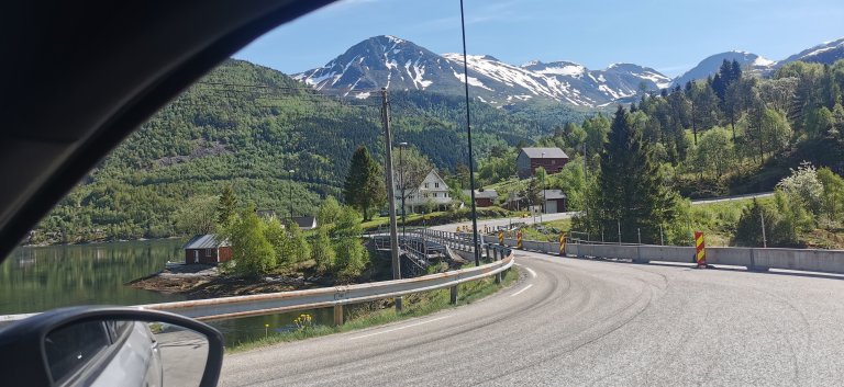 Straumshavnkrysset.jpg