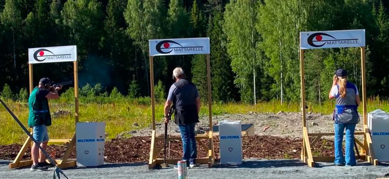 Fra venstre, kl.B Jørgen Langård, kl E1 Terje Langård, kl D1 Viktoria Langård