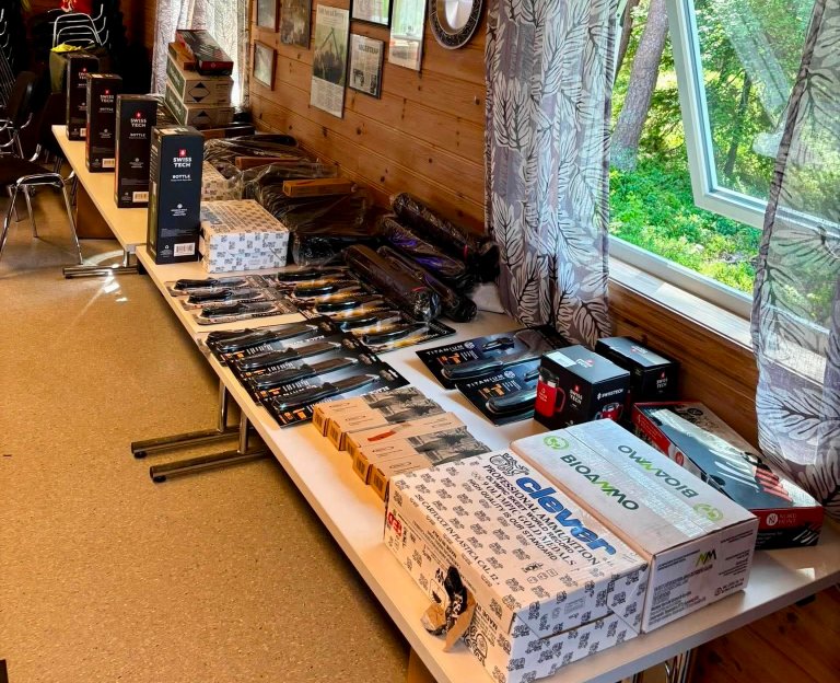 Enormt Premiebord fra Magne Landrø, Takker Tore Håkonsrud for alt engasjement.