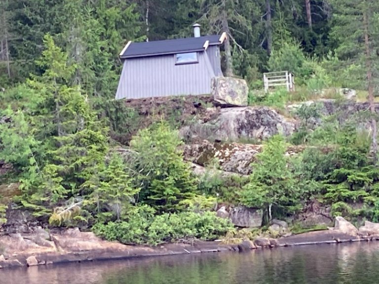 Gamma ved Krokvann sett fra vannet - Foto: John Gonsholt.jpg